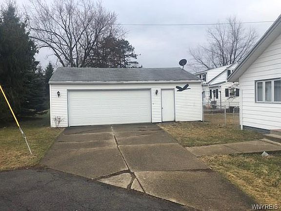 3rd image of 5179 Orchard Ave