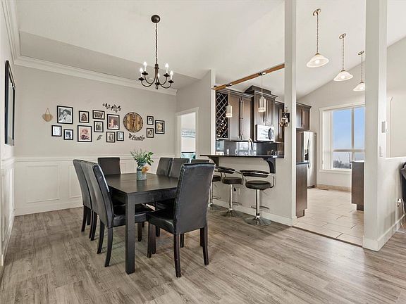 3rd image of 5260 Goldspring Pl #1706