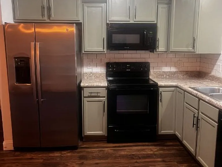 829 Shelton Cir — Photo 6