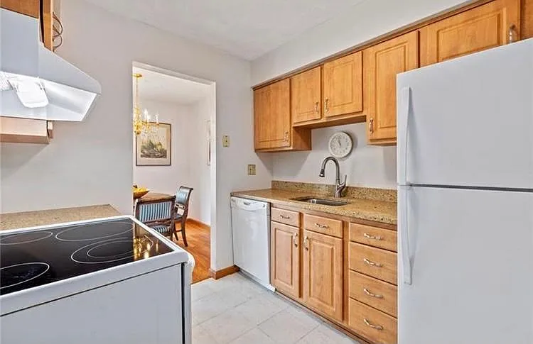 516 Brandywine Dr — Photo 3