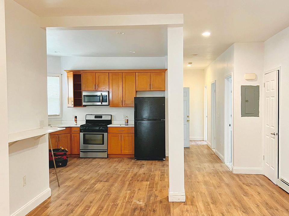 1st image of 2210 15th St #1