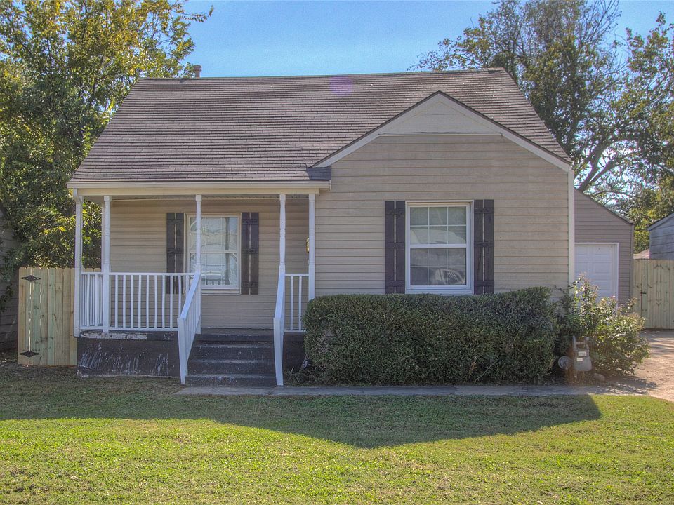 1st image of 230 E Zion St