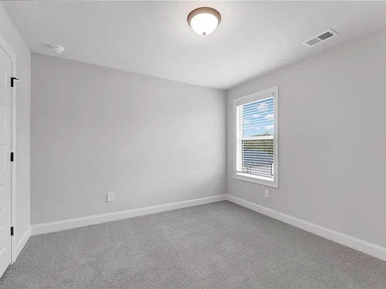 3089 Sweet Red Cir — Photo 30