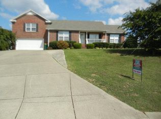 2704 Mollys Ct, Spring Hill, TN 37174