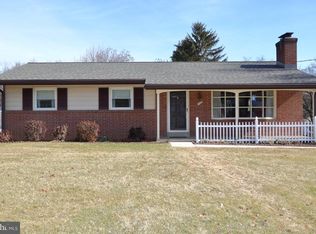511 Saratoga Rd, Lancaster, PA 17603