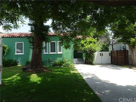 3rd image of 2070 Glen Ave