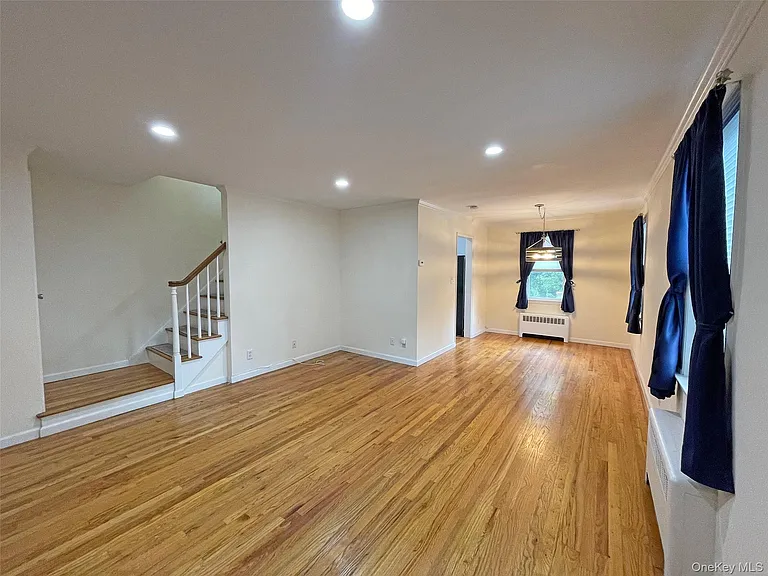 1058 Palmer Ave — Photo 2