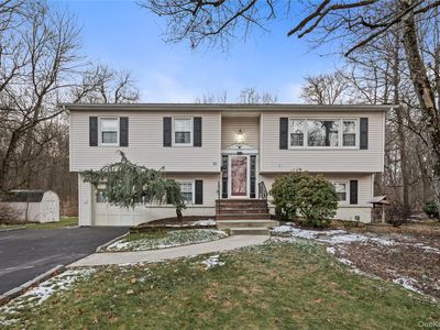 10 Moorea Court, Garnerville, NY, 10923