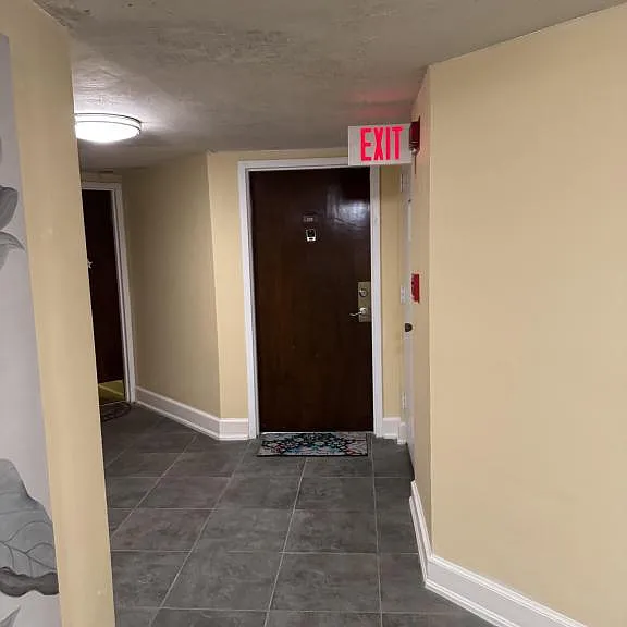925 N Halifax Ave — Photo 18