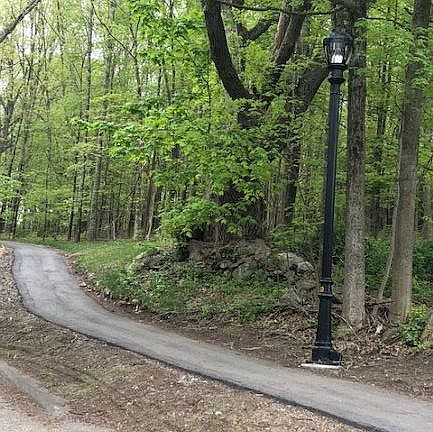 Well lite bright sidewalks to campus and shopping.