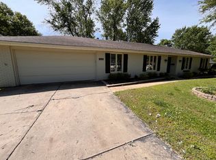 3060 E Covington St, Springfield, MO 65804