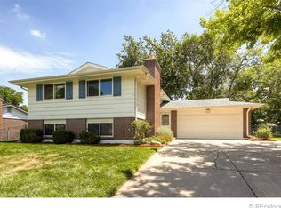 6220 S Monroe Dr, Centennial, CO 80121