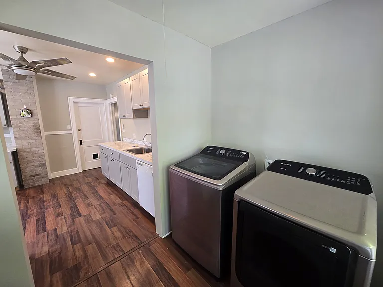 516 Winspear Ave #1 — Photo 17