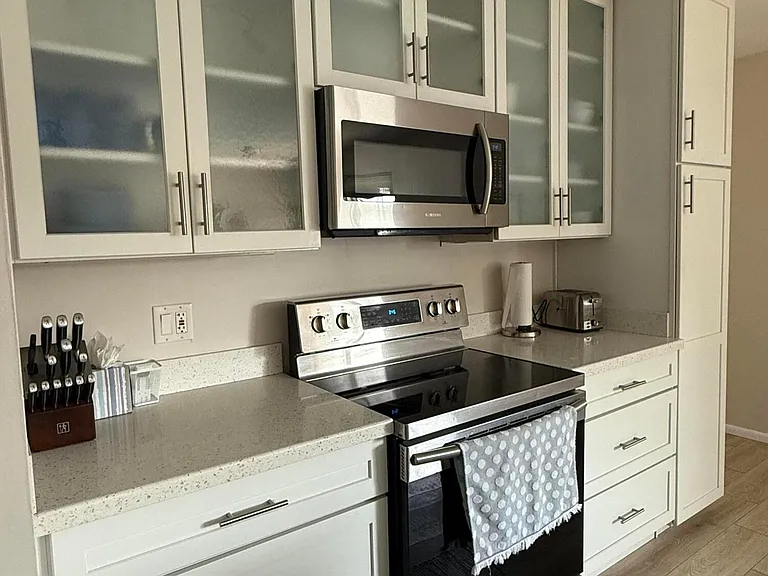 6213 E Earll Dr — Photo 8