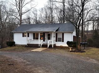 1036 White Rd, Bon Aqua, TN 37025