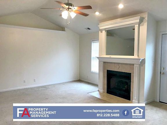 3rd image of 2823 Beaumont Dr