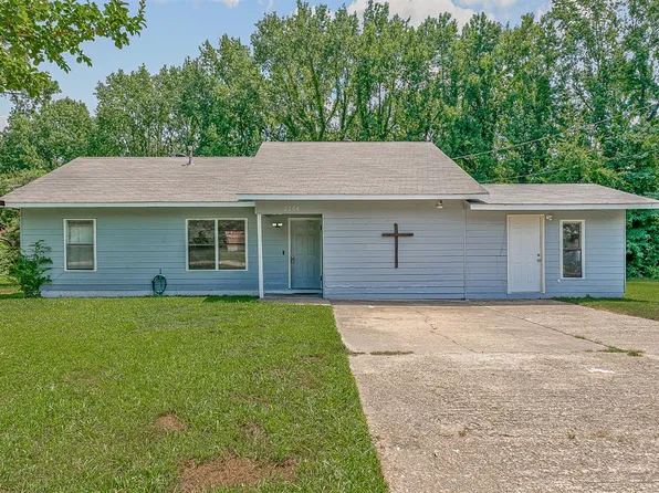 2204 Brenon Dr, Jonesboro, AR 72401