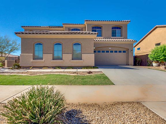 3rd image of 16092 W Poinsettia Dr