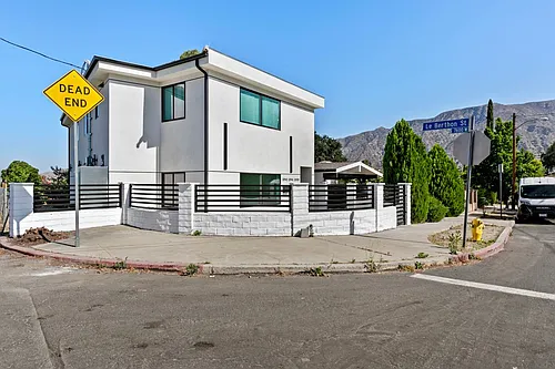 10943 Christine Way Photo 1