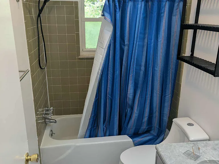 10765 Mercury Dr — Photo 21