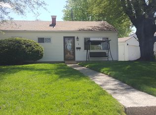 2 Huston Dr, Fairborn, OH 45324