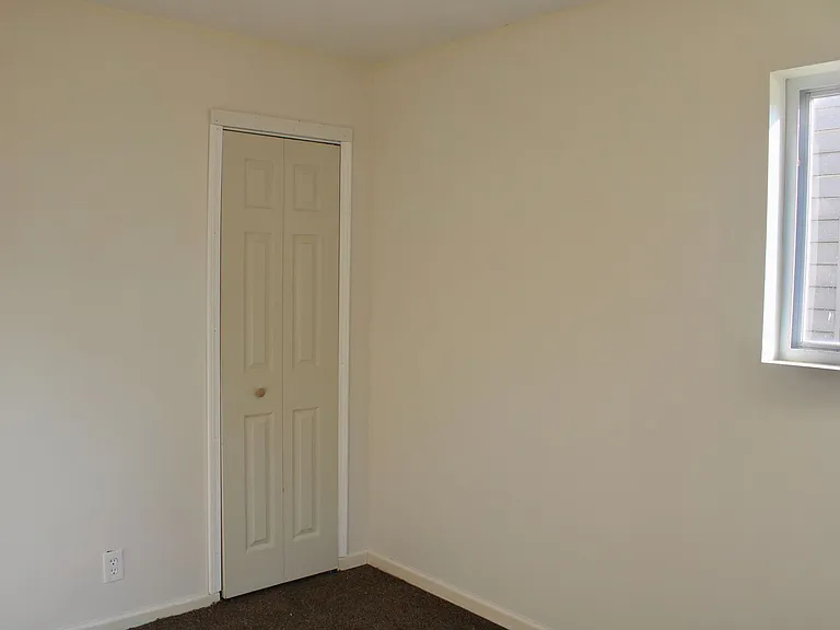 3922 Herrick St — Photo 16