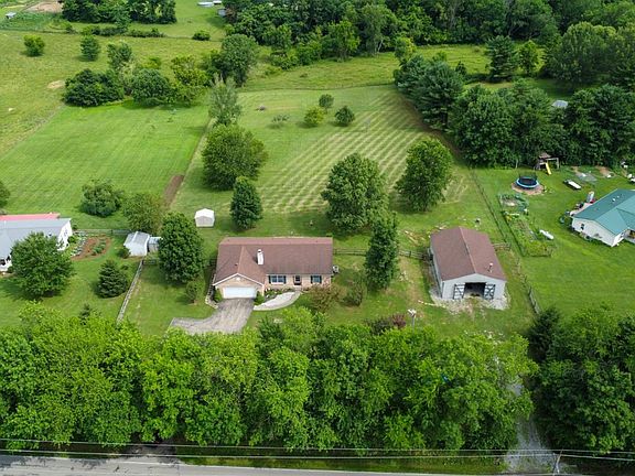 3rd image of 2771 Bolender Rd