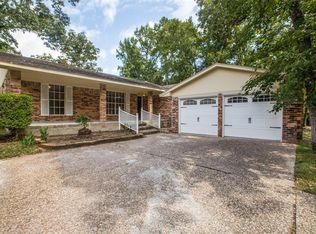 55 Rolling Hills Dr, Conroe, TX 77304