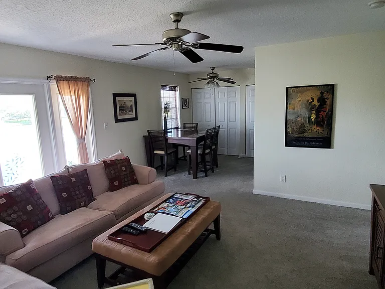 213 Seahorse Dr SE #D — Photo 8