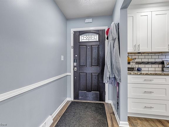 3rd image of 6642 Nancy Dr