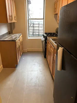 Rented by Chana Ofek, LREB | media 10