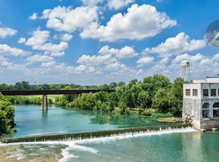 951 Langesmill Br, New Braunfels, TX 78130