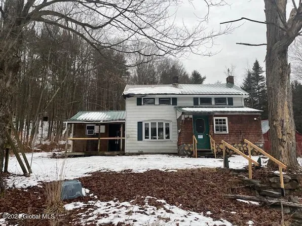 79 Barney Road, Middle Grove, NY 12850