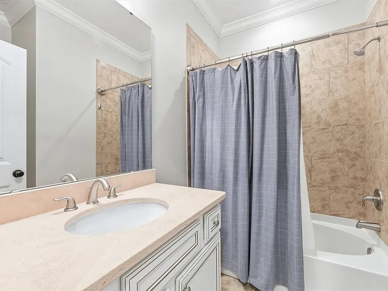 205 Reserve Ln — Photo 17