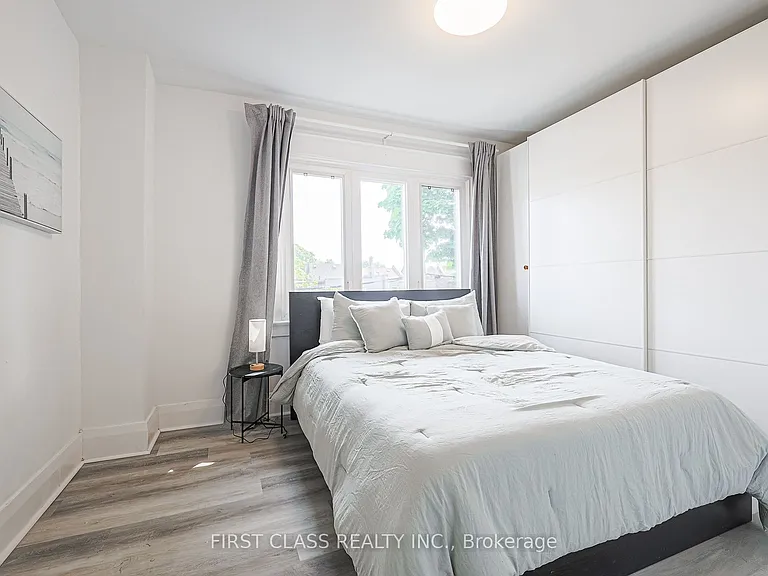 53 Aldridge Ave — Photo 13