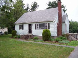 5 Lee Cir, Hudson, MA 01749
