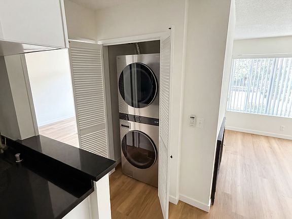 4th image of 1917 Canal St APT 6