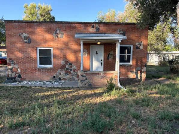 123 Midwest Ave, Mills, WY 82644