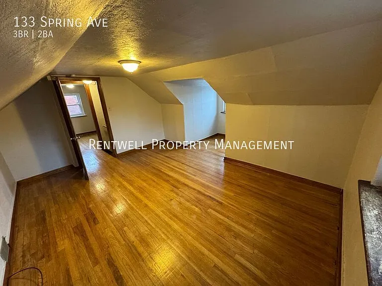 133 Spring Ave — Photo 15