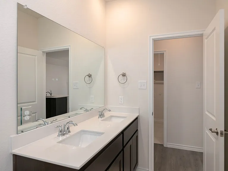 229 Tate Ln — Photo 25