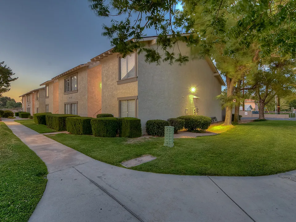 Fairway Manor Apartment Homes