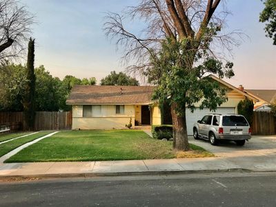 931 Jefferson Ave Los Banos Ca 93635 Zillow