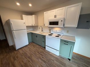 314 5th St SW, Willmar, MN 56201