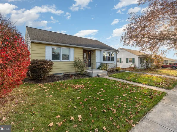 808 W Maple St, Palmyra, PA 17078