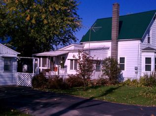 1027 Mason St, Morrisonville, NY 12962