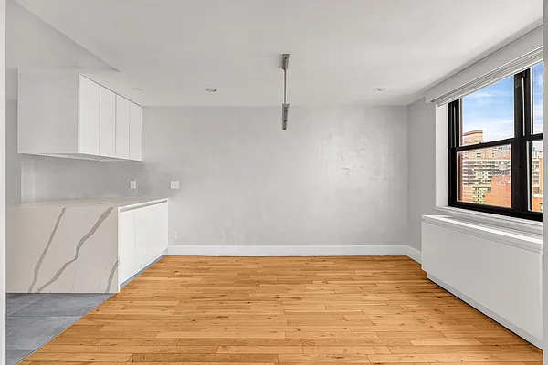 Sold by Sotheby's International Realty | media 27