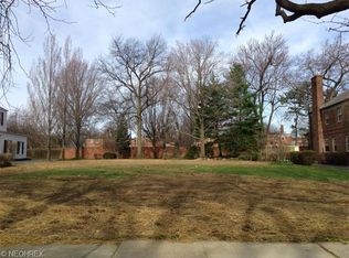2552 Warwick Rd, Shaker Heights, OH 44120