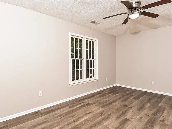 2nd image of 242 Holmsbury Rd