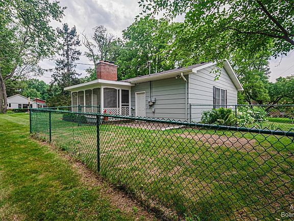 5th image of 6760 Lombardy Dr