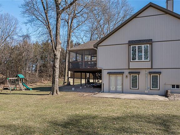 3rd image of 18209 Rollins Dr